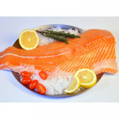 Losos norský, filet s kůží, čerstvý VAC (kus cca 0,5kg)