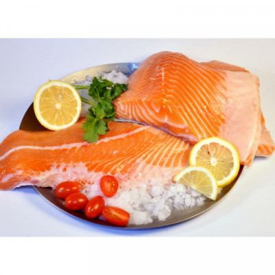 Losos norský, filet s kůží, čerstvý VAC (kus cca 0,5kg)